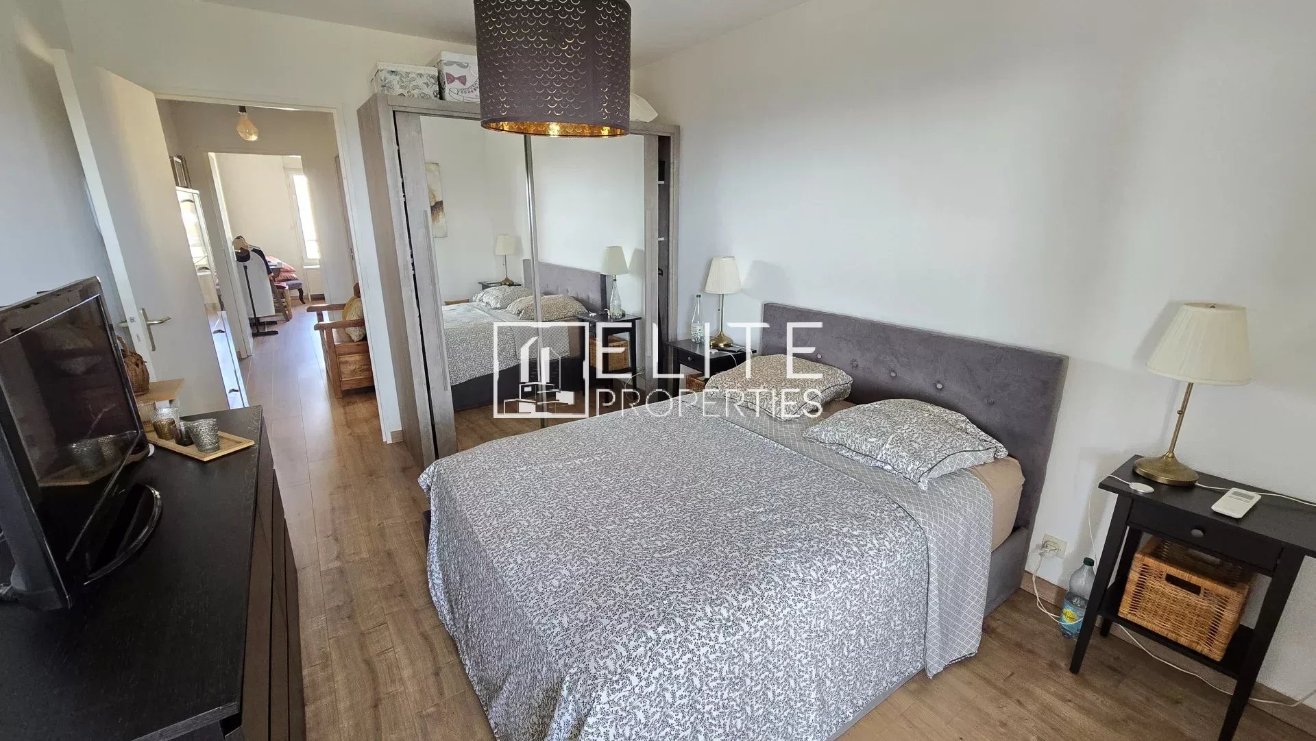APPARTEMENT 3 PIECES 72m² + PARKING GRASSE