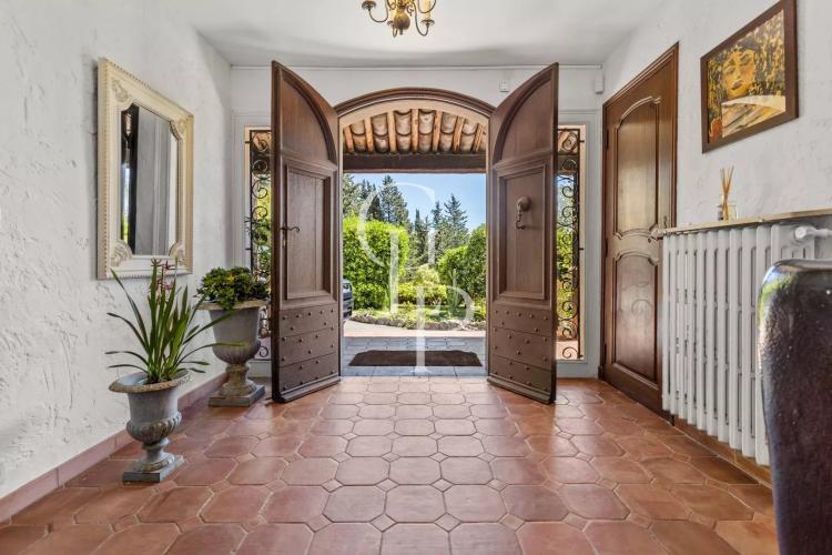 VILLA LILY