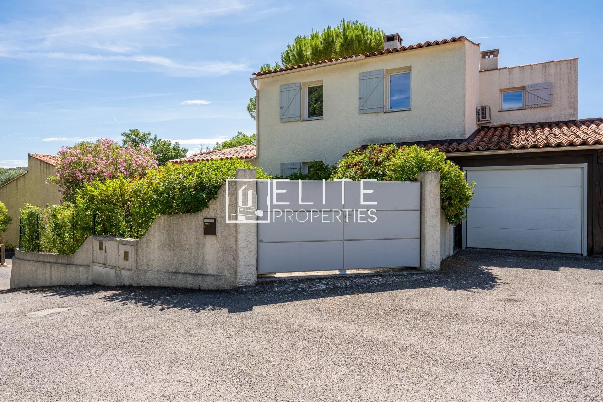 Grasse Saint-Jacques - Domaine privé et sécurisé