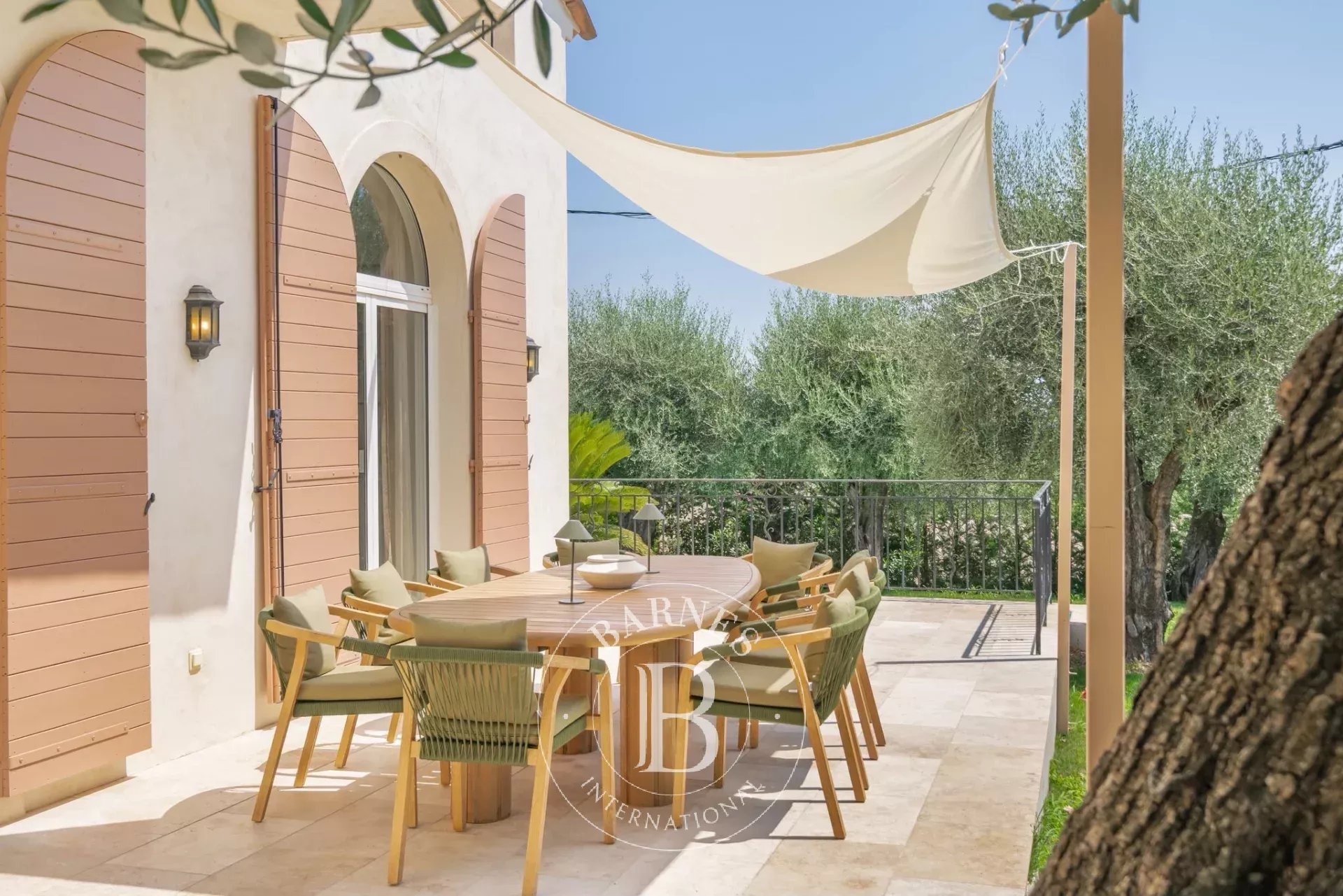 À 10 minutes de Mougins - Villa rénovée avec Mazet en pierre indépendant - 6 chambres