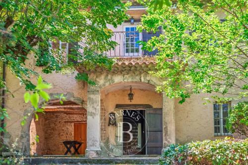 GRASSE - Mas du 19ème siècle - 5 chambres