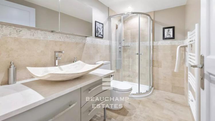 Villa néo-provençale 6 chambres avec potentiel hôtelier - Grasse