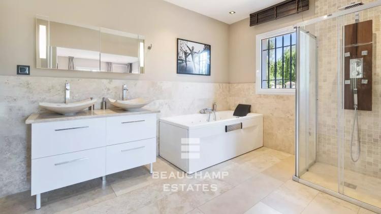 Villa provençale 7 chambres avec esprit resort – Grasse