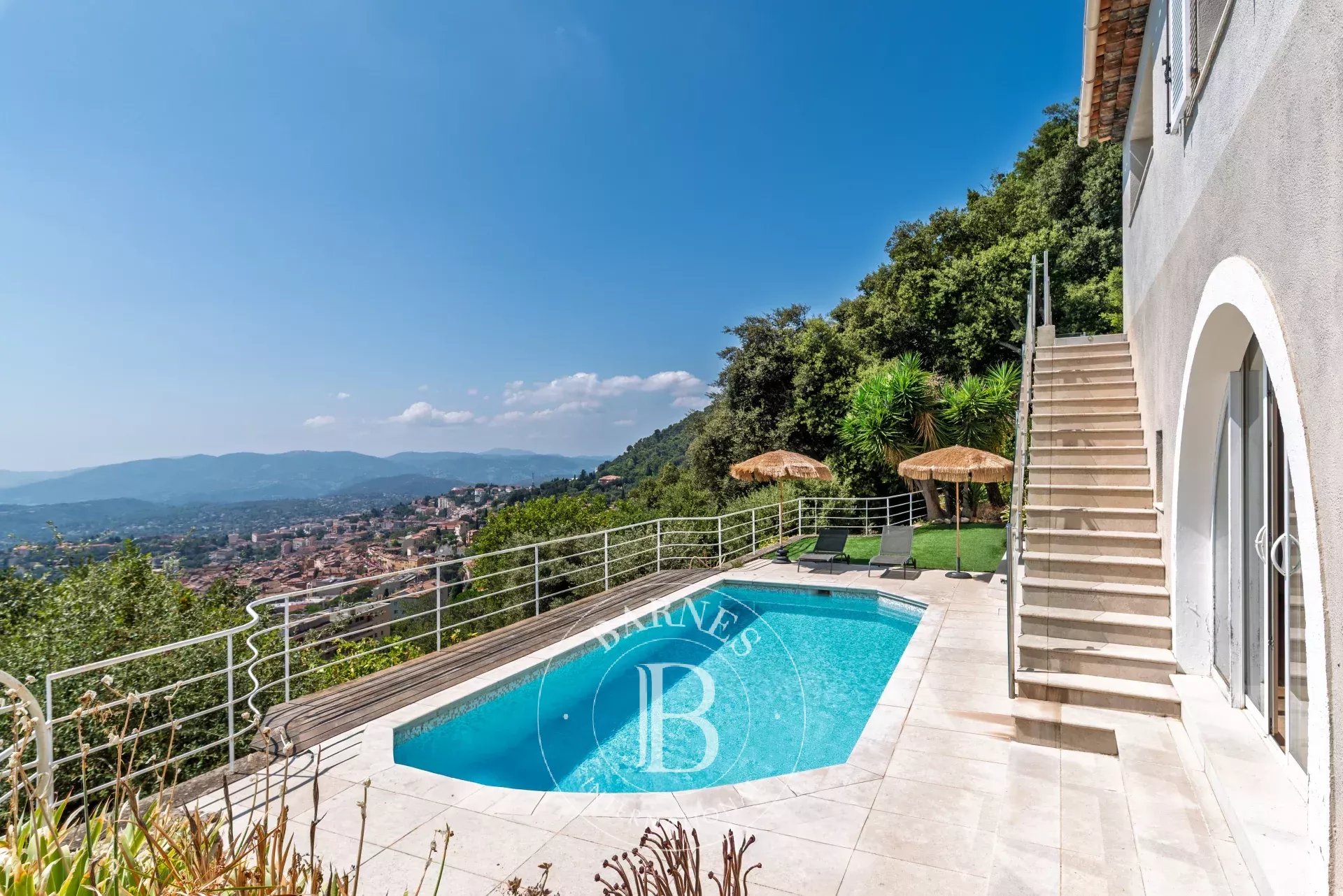 Grasse - Villa familiale avec vue mer panoramique et appartement indépendant