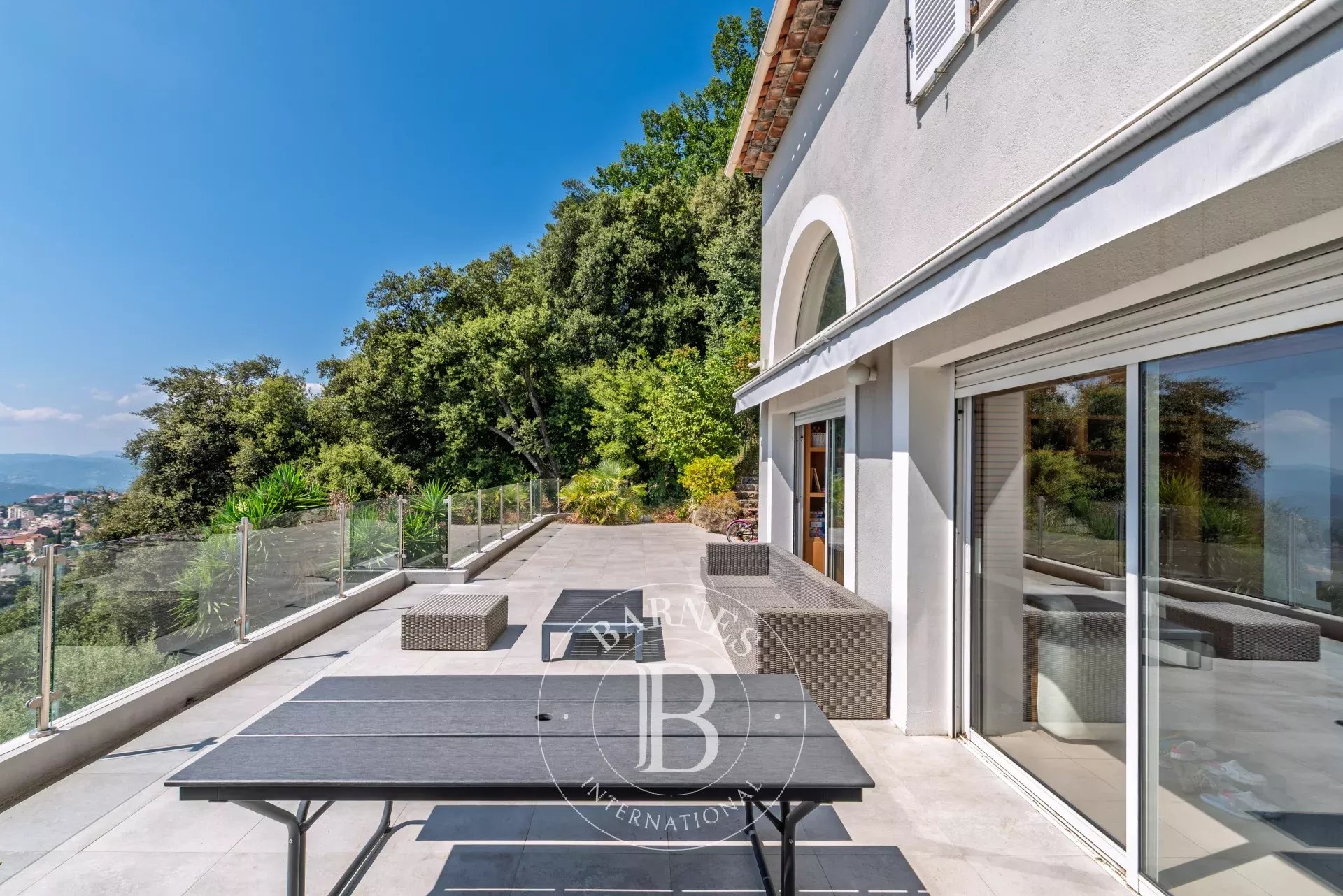 Grasse - Villa familiale avec vue mer panoramique et appartement indépendant