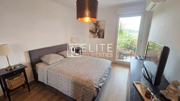 APPARTEMENT 3 PIECES 72m² + PARKING GRASSE