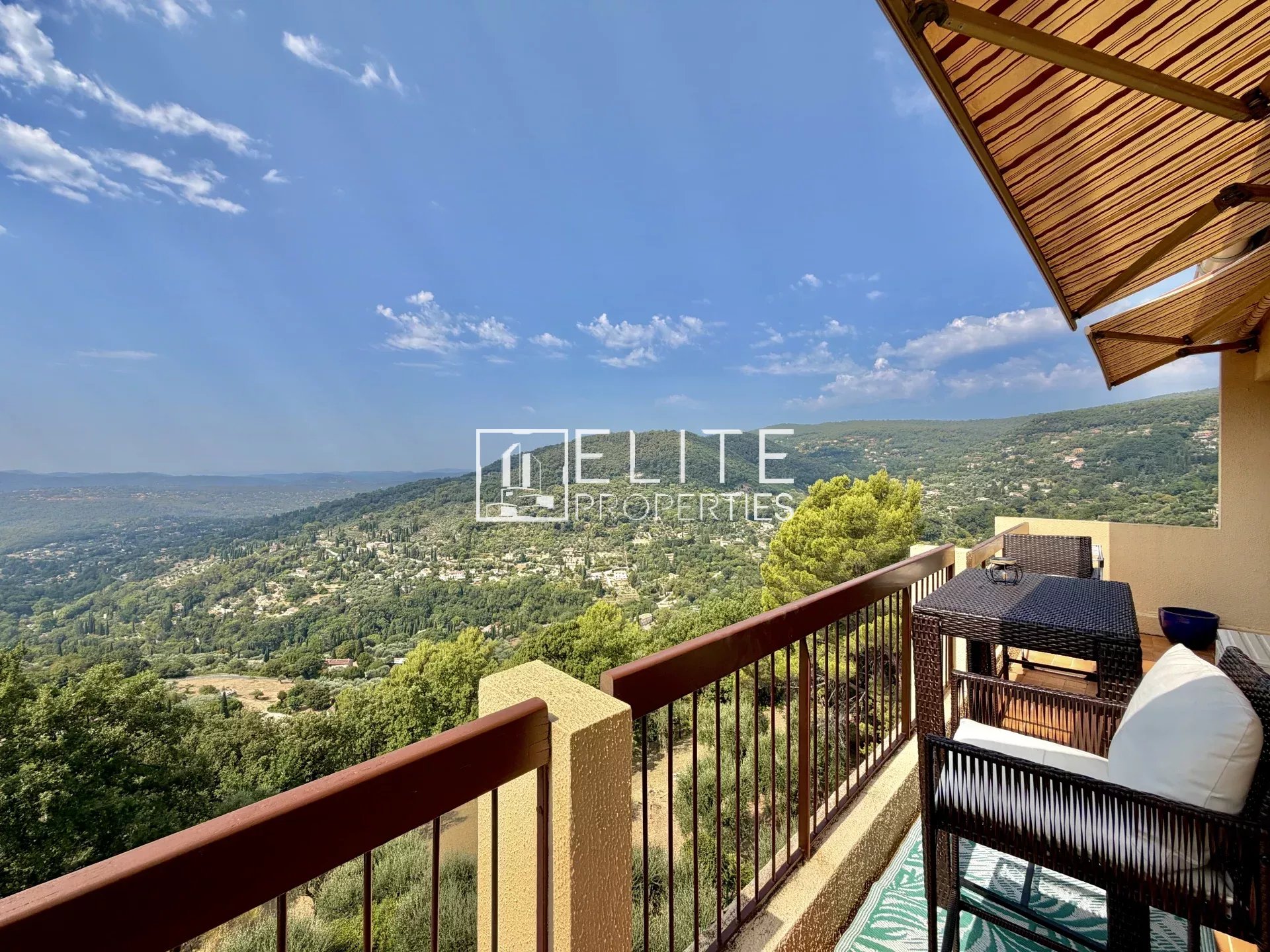 APPARTEMENT 5P Toit Terrasse 98m² VUE PANORAMIQUE- GRASSE