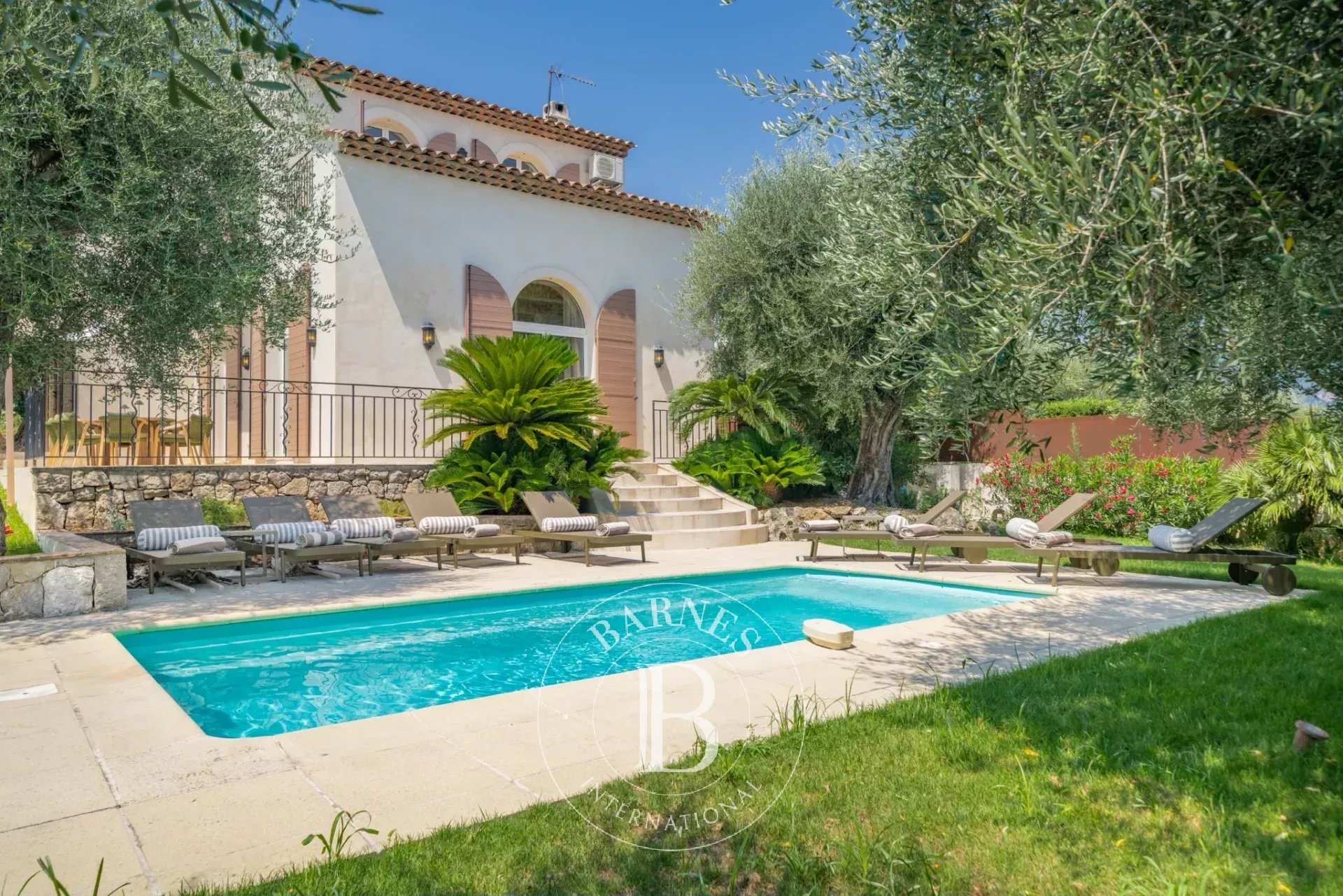 À 10 minutes de Mougins - Villa rénovée avec Mazet en pierre indépendant - 6 chambres