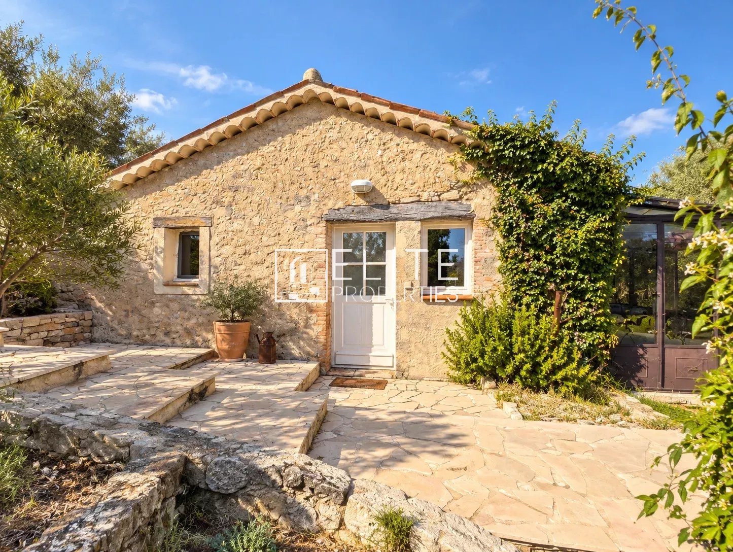 COUP DE COEUR ST ANTOINE - Charme provençale et vieilles pierres