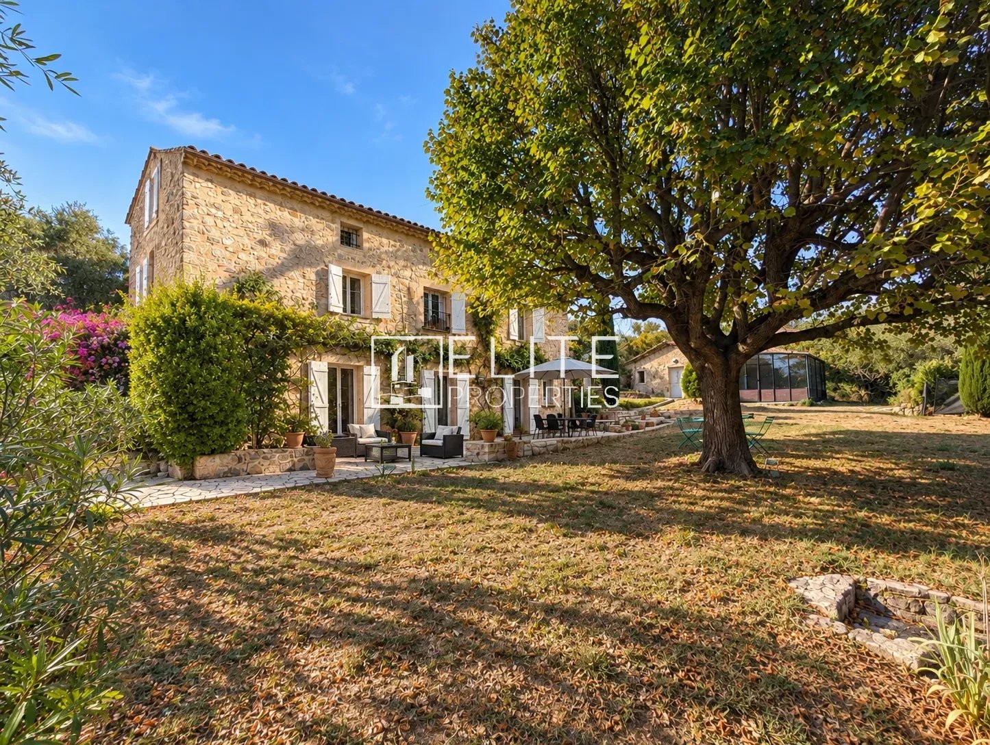 COUP DE COEUR ST ANTOINE - Charme provençale et vieilles pierres
