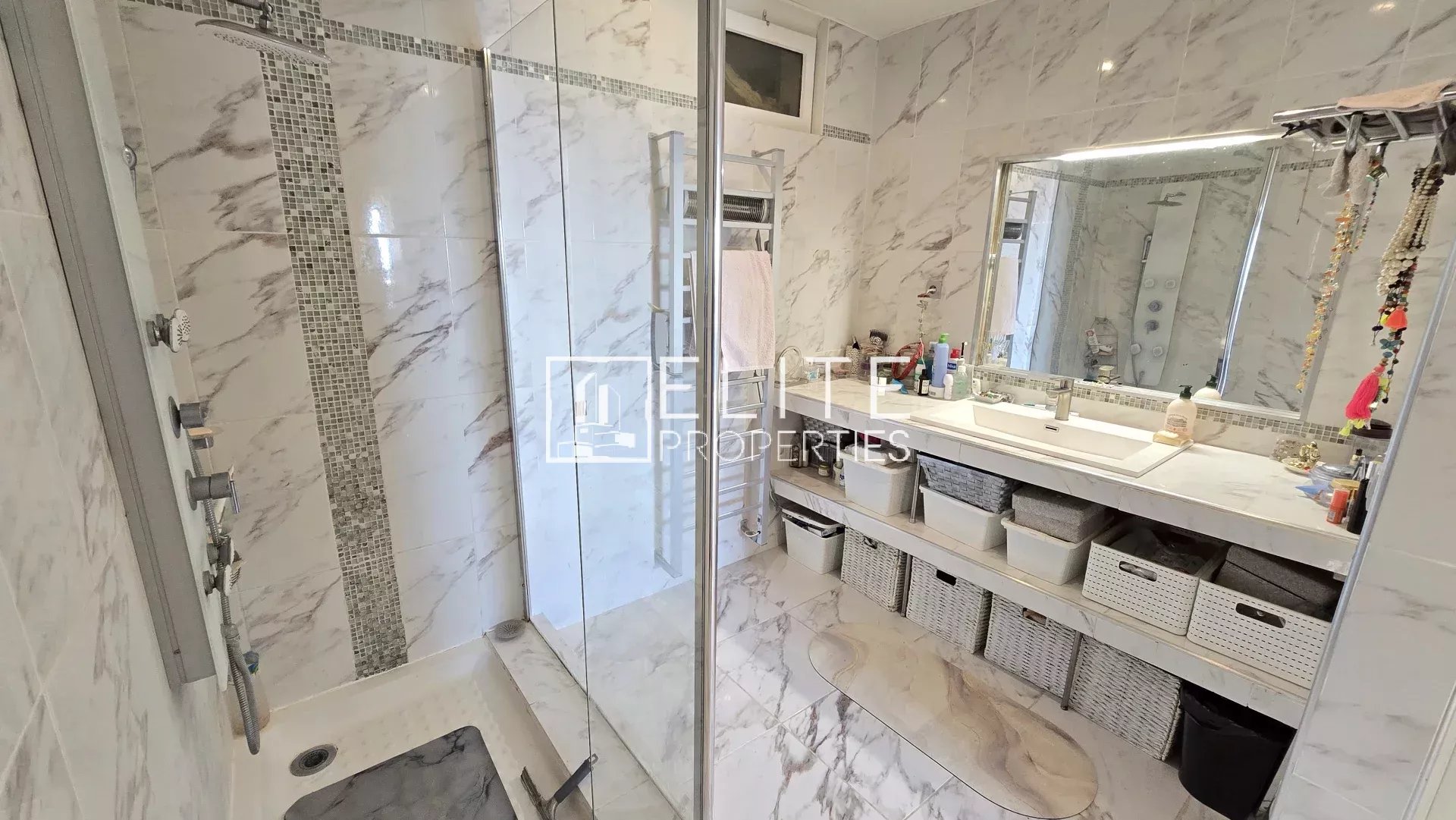 MAISON 5 PIÈCES DE 120 m² + PISCINE ET VUE MER PANORAMIQUE – GRASSE