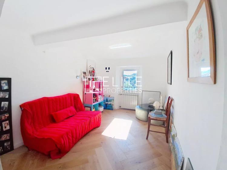 Magagnosc - Maison de village  rénovée -152 m²