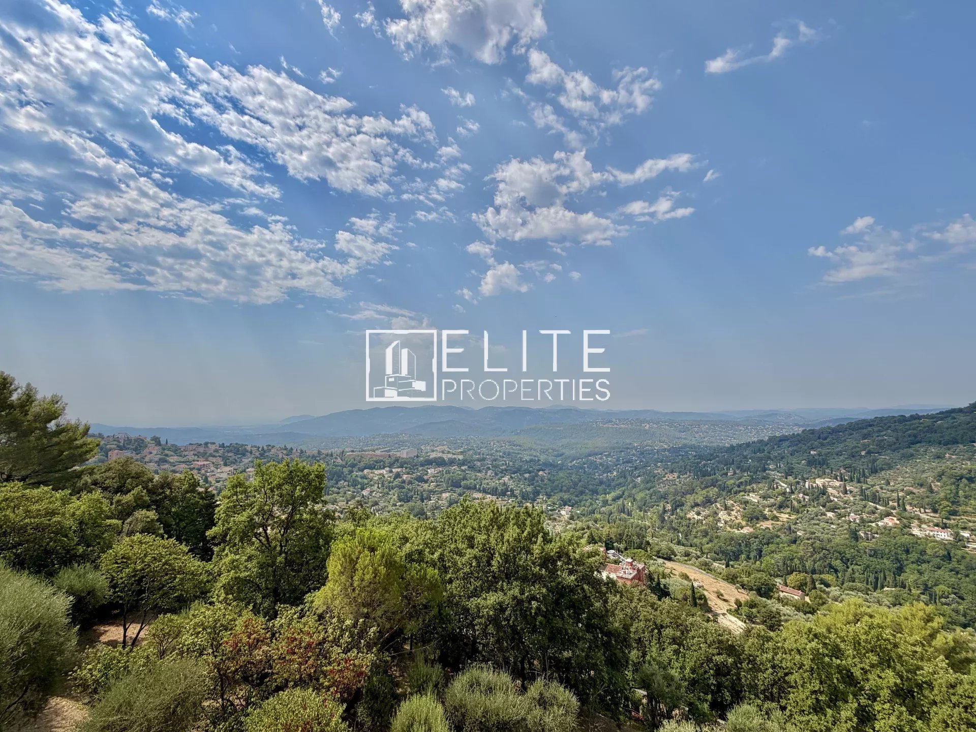 APPARTEMENT 5P Toit Terrasse 98m² VUE PANORAMIQUE- GRASSE
