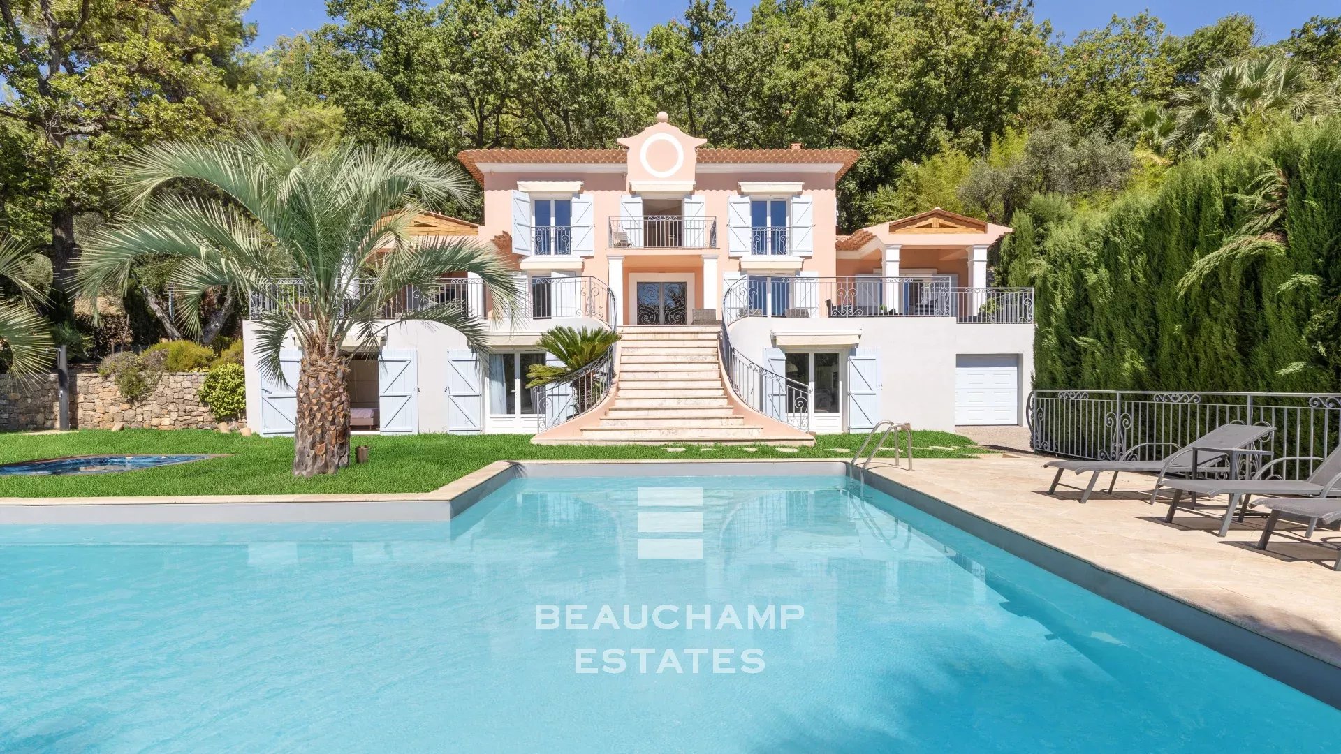 Villa néo-provençale 6 chambres avec potentiel hôtelier - Grasse