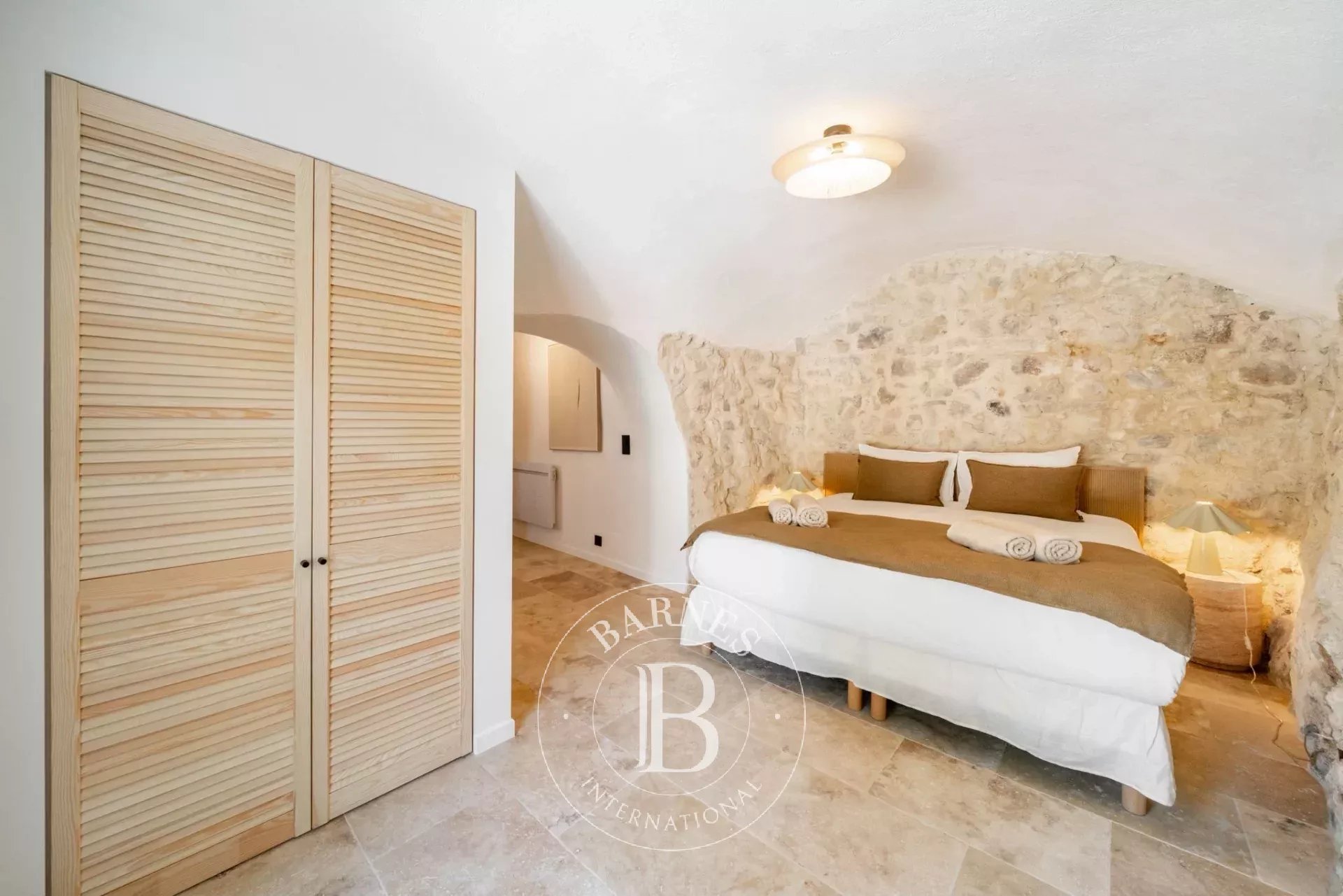 À 10 minutes de Mougins - Villa rénovée avec Mazet en pierre indépendant - 6 chambres