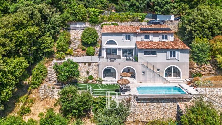 Grasse - Villa familiale avec vue mer panoramique et appartement indépendant