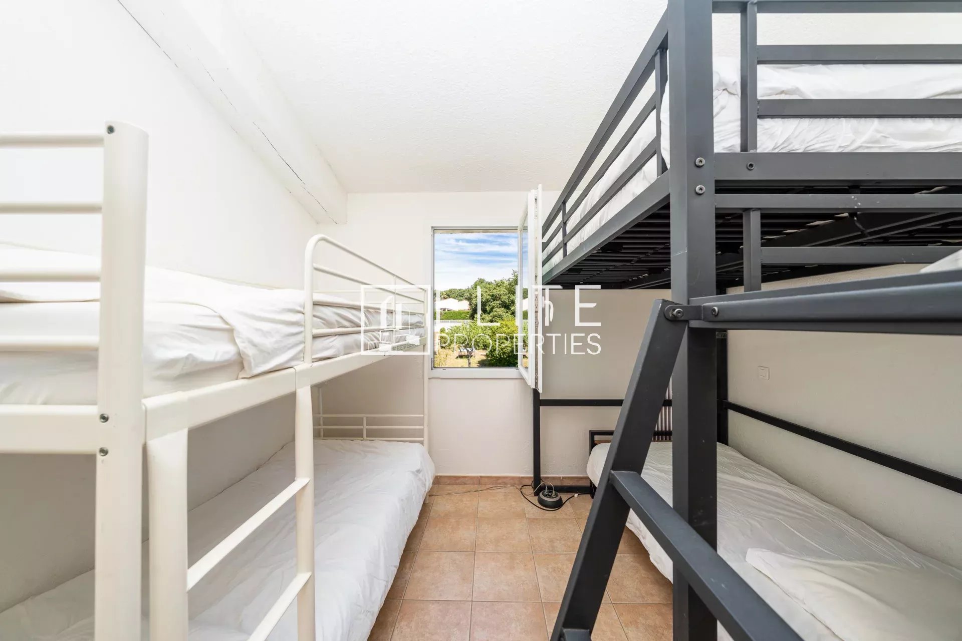Grasse Saint-Jacques - Domaine privé et sécurisé
