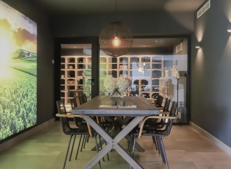 CHATEAUNEUF DE GRASSE - SUBLIME VILLA RÉNOVÉE